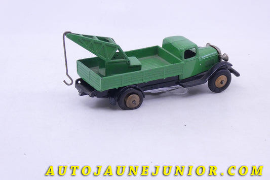 Le Dinky Toys Camion Camion dépanneuse  (grue pleine) est en vente sur Auto Jaune Junior ! Découvrez nos collections de diecast Minialuxe, CIJ, C-I-J, JRD, J-R-D,  Matchbox, Majorette… AutoJaune Junior ; AutoJauneJunior.com : LE site de partage pour les passionés de miniatures et collectionneurs de jouets anciens ! 