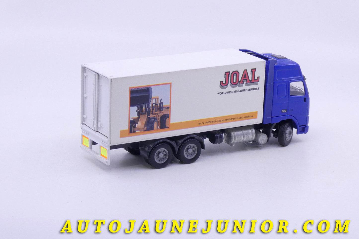 Le Joal Volvo FH16 est en vente sur Auto Jaune Junior ! Découvrez nos collections de diecast Minialuxe, CIJ, C-I-J, JRD, J-R-D,  Matchbox, Majorette… AutoJaune Junior ; AutoJauneJunior.com : LE site de partage pour les passionés de miniatures et collectionneurs de jouets anciens ! 