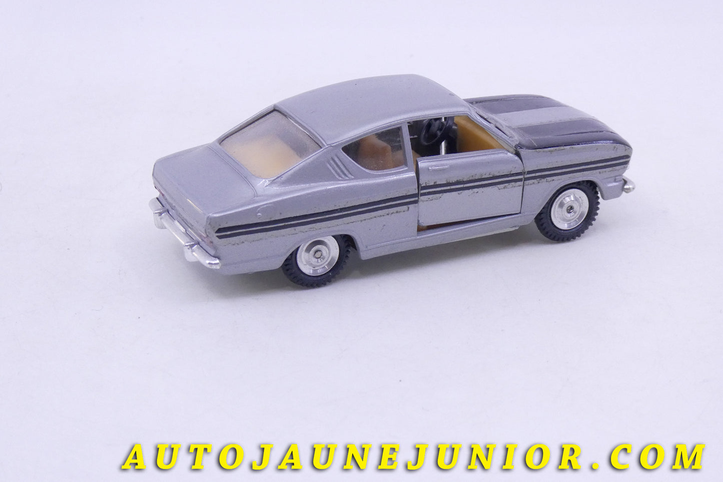 Le Gama Opel Kadett fastback est en vente sur Auto Jaune Junior ! Découvrez nos collections de diecast Minialuxe, CIJ, C-I-J, JRD, J-R-D,  Matchbox, Majorette… AutoJaune Junior ; AutoJauneJunior.com : LE site de partage pour les passionés de miniatures et collectionneurs de jouets anciens ! 