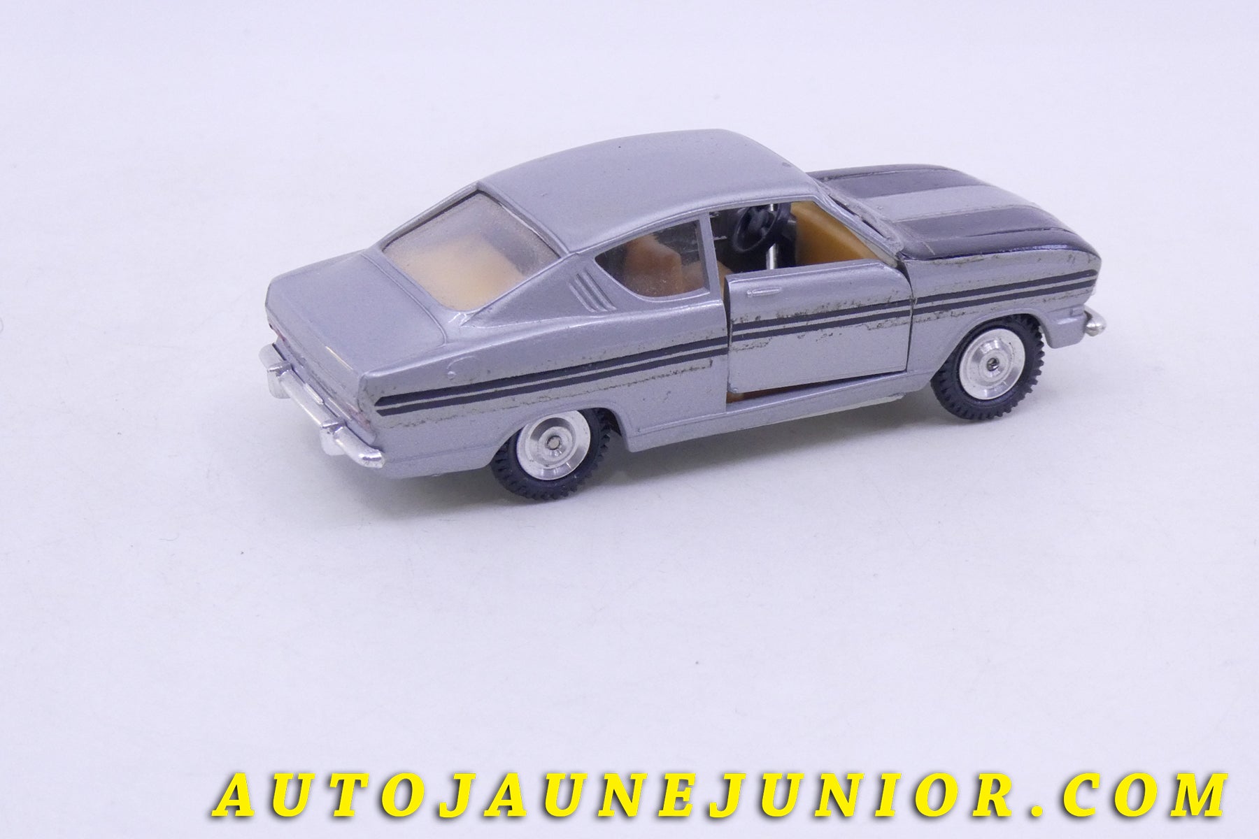 Le Gama Opel Kadett fastback est en vente sur Auto Jaune Junior ! Découvrez nos collections de diecast Minialuxe, CIJ, C-I-J, JRD, J-R-D,  Matchbox, Majorette… AutoJaune Junior ; AutoJauneJunior.com : LE site de partage pour les passionés de miniatures et collectionneurs de jouets anciens ! 