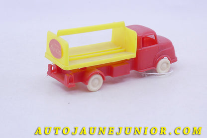 Le Allemagne Mercedes 1113 - Camion Coca Cola est en vente sur Auto Jaune Junior ! Découvrez nos collections de diecast Minialuxe, CIJ, C-I-J, JRD, J-R-D,  Matchbox, Majorette… AutoJaune Junior ; AutoJauneJunior.com : LE site de partage pour les passionés de miniatures et collectionneurs de jouets anciens ! 