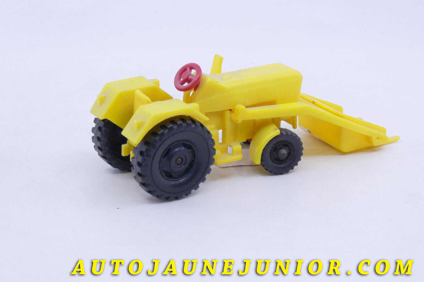 Le Allemagne Deutz Tracteur Pelle est en vente sur Auto Jaune Junior ! Découvrez nos collections de diecast Minialuxe, CIJ, C-I-J, JRD, J-R-D,  Matchbox, Majorette… AutoJaune Junior ; AutoJauneJunior.com : LE site de partage pour les passionés de miniatures et collectionneurs de jouets anciens ! 