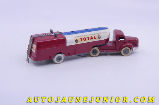 Le JRD Berliet TLR semi citerne Total est en vente sur Auto Jaune Junior ! Découvrez nos collections de diecast Minialuxe, CIJ, C-I-J, JRD, J-R-D,  Matchbox, Majorette… AutoJaune Junior ; AutoJauneJunior.com : LE site de partage pour les passionés de miniatures et collectionneurs de jouets anciens ! 