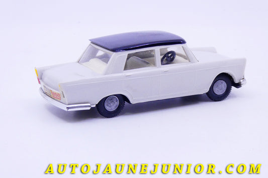 Le #3420 - Politoys - Fiat - 1800 Berline est en vente sur Auto Jaune Junior ! Découvrez nos collections de diecast Minialuxe, CIJ, C-I-J, JRD, J-R-D,  Matchbox, Majorette… AutoJauneJunior.com : le site de vente en ligne et de partage pour les passionés de miniatures et collectionneurs de jouets anciens ! Des centaines de modèles en vente, et des nouveautés mises en ligne chaque jour à 21h00 !