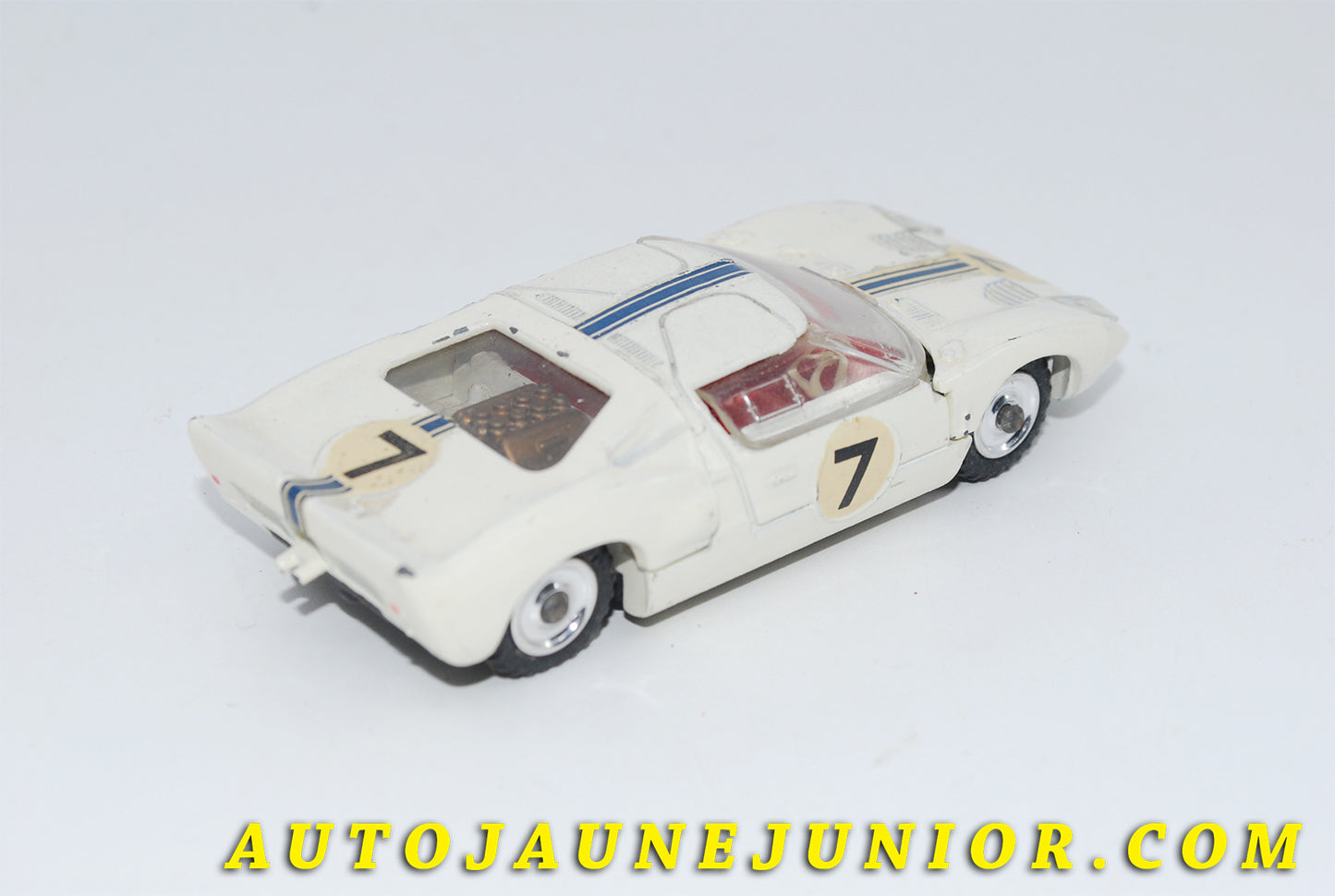 Le #3448 - Dinky Toys - Ford - GT 40  est en vente sur Auto Jaune Junior ! Découvrez nos collections de diecast Minialuxe, CIJ, C-I-J, JRD, J-R-D,  Matchbox, Majorette… AutoJauneJunior.com : le site de vente en ligne et de partage pour les passionés de miniatures et collectionneurs de jouets anciens ! Des centaines de modèles en vente, et des nouveautés mises en ligne chaque jour à 21h00 !