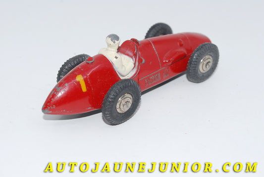 Le #3449 - Dinky Toys - Ferrari - 500 F2 Calandre quadrillée #1 est en vente sur Auto Jaune Junior ! Découvrez nos collections de diecast Minialuxe, CIJ, C-I-J, JRD, J-R-D,  Matchbox, Majorette… AutoJauneJunior.com : le site de vente en ligne et de partage pour les passionés de miniatures et collectionneurs de jouets anciens ! Des centaines de modèles en vente, et des nouveautés mises en ligne chaque jour à 21h00 !