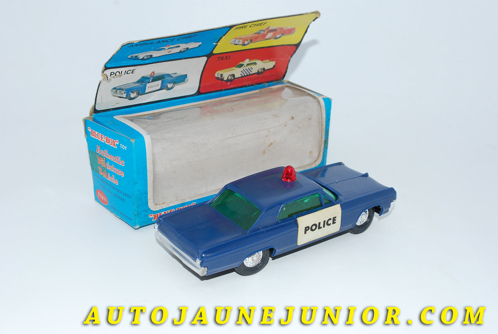 Le #3459 - Blue Box - Oldsmobile - 88 voiture de policeà friction est en vente sur Auto Jaune Junior ! Découvrez nos collections de diecast Minialuxe, CIJ, C-I-J, JRD, J-R-D,  Matchbox, Majorette… AutoJauneJunior.com : le site de vente en ligne et de partage pour les passionés de miniatures et collectionneurs de jouets anciens ! Des centaines de modèles en vente, et des nouveautés mises en ligne chaque jour à 21h00 !