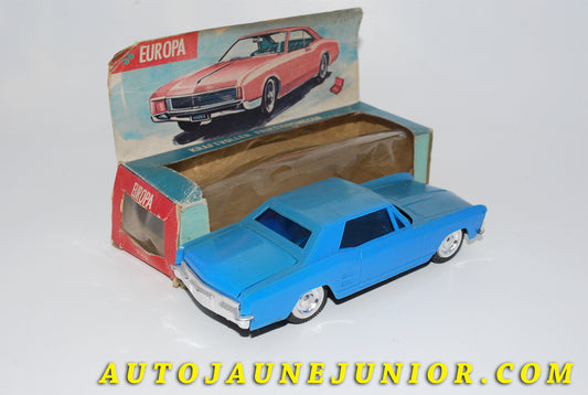 Le #3472 - Lucky Toys / Europa - Buick - Riviera Coupé (à friction) - Pour export en Allemagne est en vente sur Auto Jaune Junior ! Découvrez nos collections de diecast Minialuxe, CIJ, C-I-J, JRD, J-R-D,  Matchbox, Majorette… AutoJauneJunior.com : le site de vente en ligne et de partage pour les passionés de miniatures et collectionneurs de jouets anciens ! Des centaines de modèles en vente, et des nouveautés mises en ligne chaque jour à 21h00 !