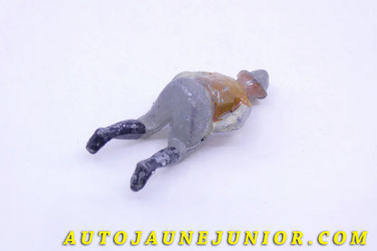 Le #3611 - France (PH) - Personnage - Conducteur de charrette est en vente sur Auto Jaune Junior ! Découvrez nos collections de diecast Minialuxe, CIJ, C-I-J, JRD, J-R-D,  Matchbox, Majorette… AutoJauneJunior.com : le site de vente en ligne et de partage pour les passionés de miniatures et collectionneurs de jouets anciens ! Des centaines de modèles en vente, et des nouveautés mises en ligne chaque jour à 21h00 !