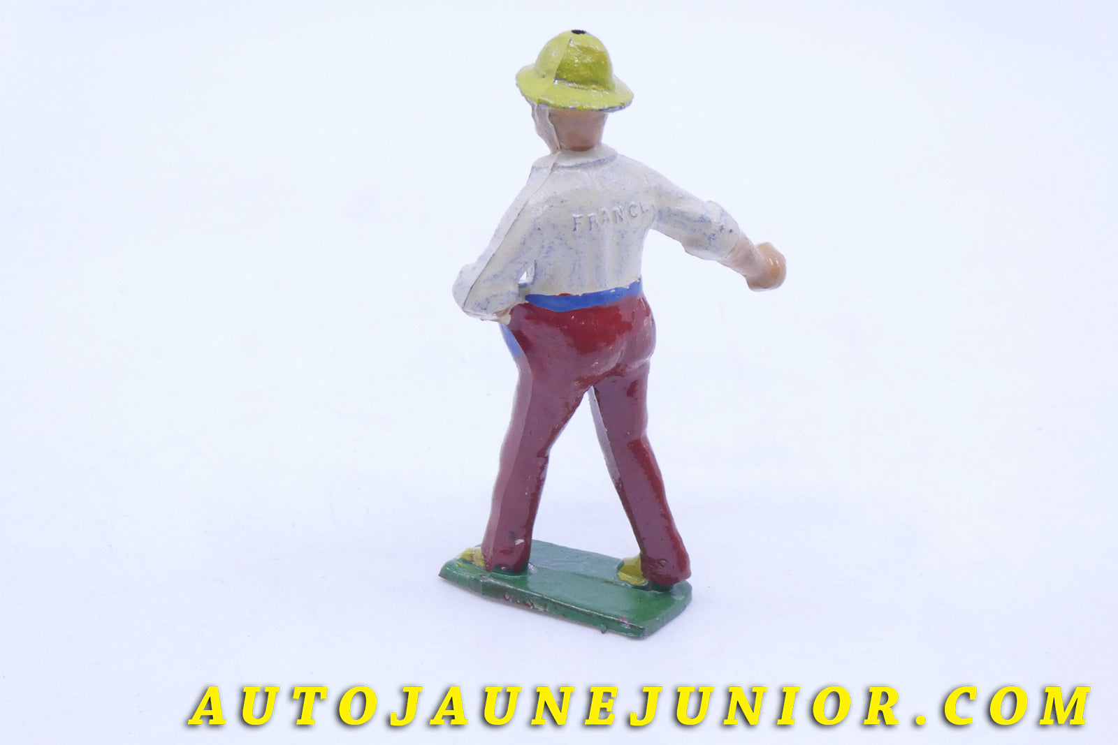 Le #3612 - France (PH) - Personnage - Paysan est en vente sur Auto Jaune Junior ! Découvrez nos collections de diecast Minialuxe, CIJ, C-I-J, JRD, J-R-D,  Matchbox, Majorette… AutoJauneJunior.com : le site de vente en ligne et de partage pour les passionés de miniatures et collectionneurs de jouets anciens ! Des centaines de modèles en vente, et des nouveautés mises en ligne chaque jour à 21h00 !