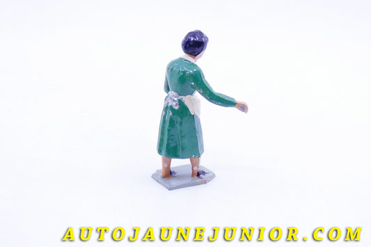 Le #3626 - France (PH) - Personnage - Paysanne est en vente sur Auto Jaune Junior ! Découvrez nos collections de diecast Minialuxe, CIJ, C-I-J, JRD, J-R-D,  Matchbox, Majorette… AutoJauneJunior.com : le site de vente en ligne et de partage pour les passionés de miniatures et collectionneurs de jouets anciens ! Des centaines de modèles en vente, et des nouveautés mises en ligne chaque jour à 21h00 !