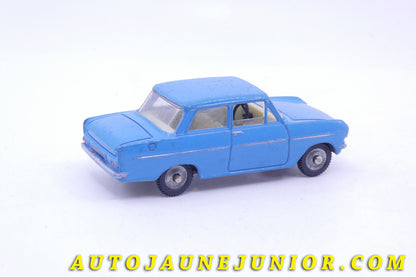 Le Dinky Toys Opel Kadett (Rare couleur tardive : bleu dur) est en vente sur Auto Jaune Junior ! Découvrez nos collections de diecast Minialuxe, CIJ, C-I-J, JRD, J-R-D,  Matchbox, Majorette… AutoJaune Junior ; AutoJauneJunior.com : LE site de partage pour les passionés de miniatures et collectionneurs de jouets anciens ! 