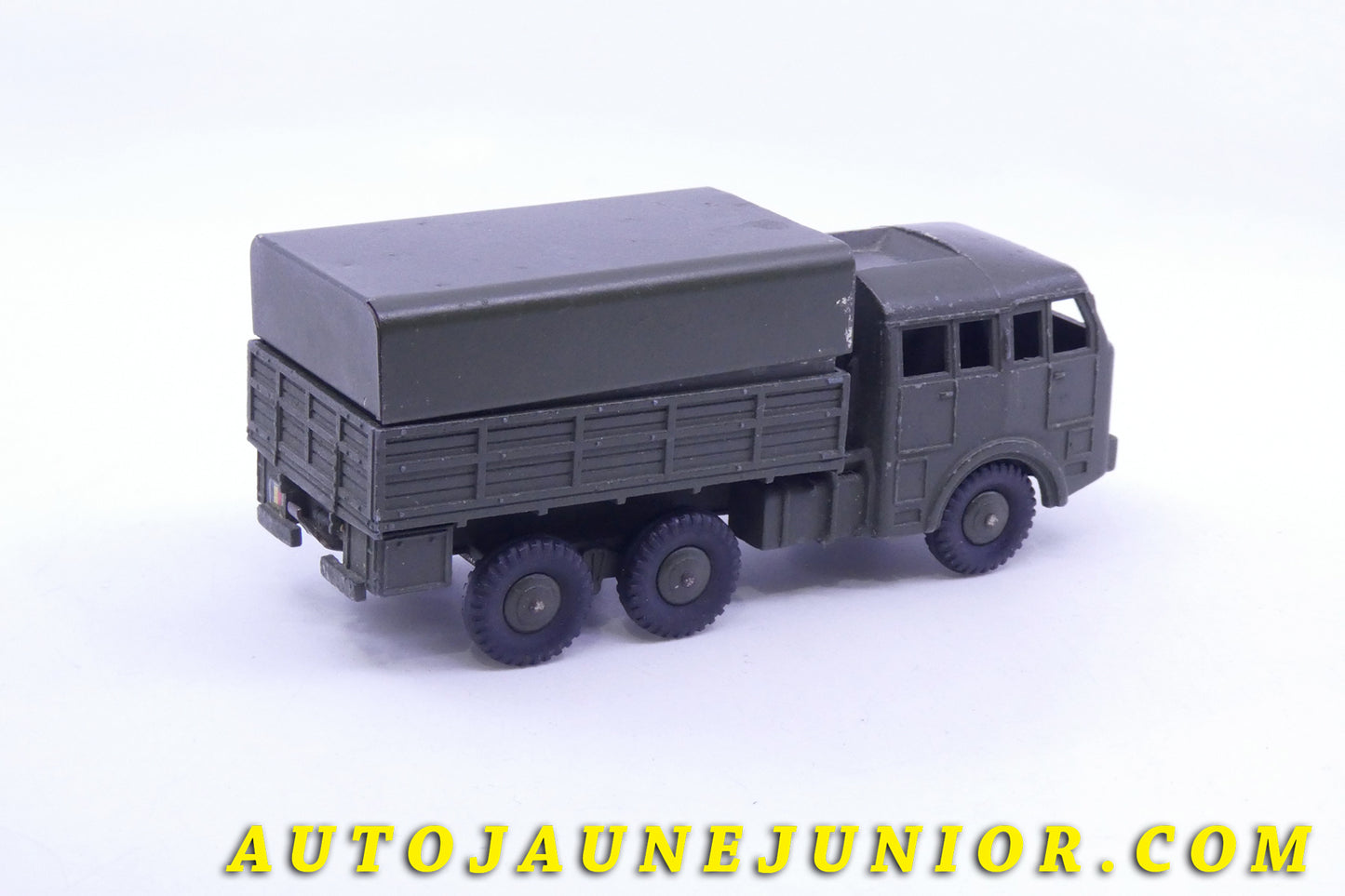 Le Dinky Toys Berliet T6 tracteur d'artillerie est en vente sur Auto Jaune Junior ! Découvrez nos collections de diecast Minialuxe, CIJ, C-I-J, JRD, J-R-D,  Matchbox, Majorette… AutoJaune Junior ; AutoJauneJunior.com : LE site de partage pour les passionés de miniatures et collectionneurs de jouets anciens ! 