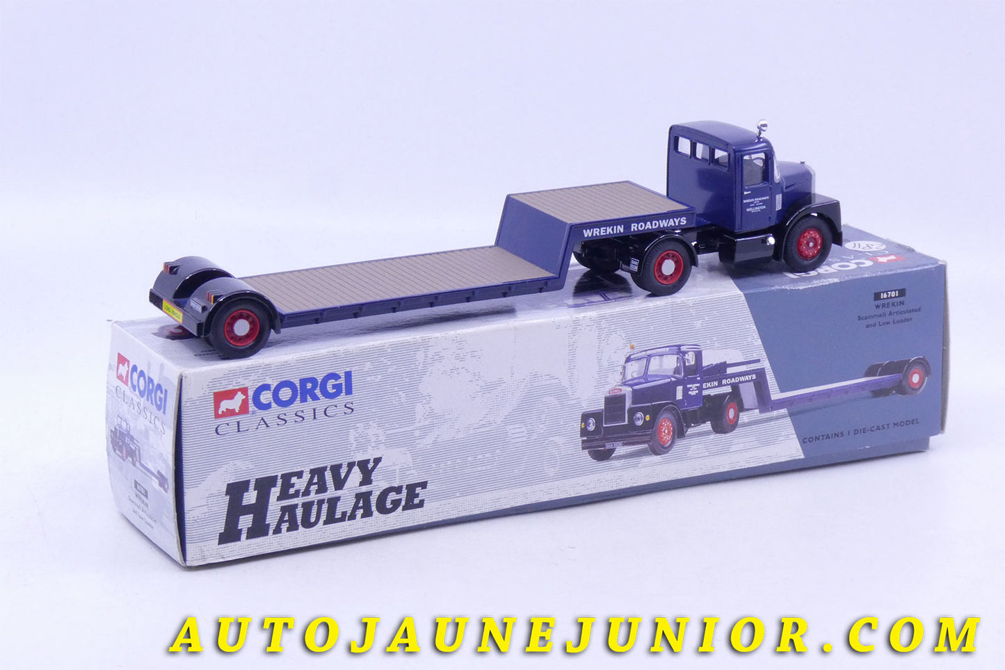 Le #3727 - Corgi Toys - Scammel - Semi remorque Porte Engin est en vente sur Auto Jaune Junior ! Découvrez nos collections de diecast Minialuxe, CIJ, C-I-J, JRD, J-R-D,  Matchbox, Majorette… AutoJauneJunior.com : le site de vente en ligne et de partage pour les passionés de miniatures et collectionneurs de jouets anciens ! Des centaines de modèles en vente, et des nouveautés mises en ligne chaque jour à 21h00 !