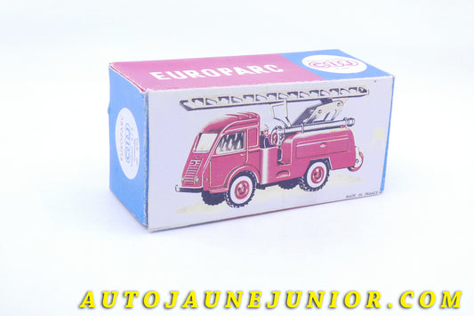 Le #3957 - C-I-J - Renault - 2,5 Tonnes Premier Secours Pompier est en vente sur Auto Jaune Junior ! Découvrez nos collections de diecast Minialuxe, CIJ, C-I-J, JRD, J-R-D,  Matchbox, Majorette… AutoJauneJunior.com : le site de vente en ligne et de partage pour les passionés de miniatures et collectionneurs de jouets anciens ! Des centaines de modèles en vente, et des nouveautés mises en ligne chaque jour à 21h00 !