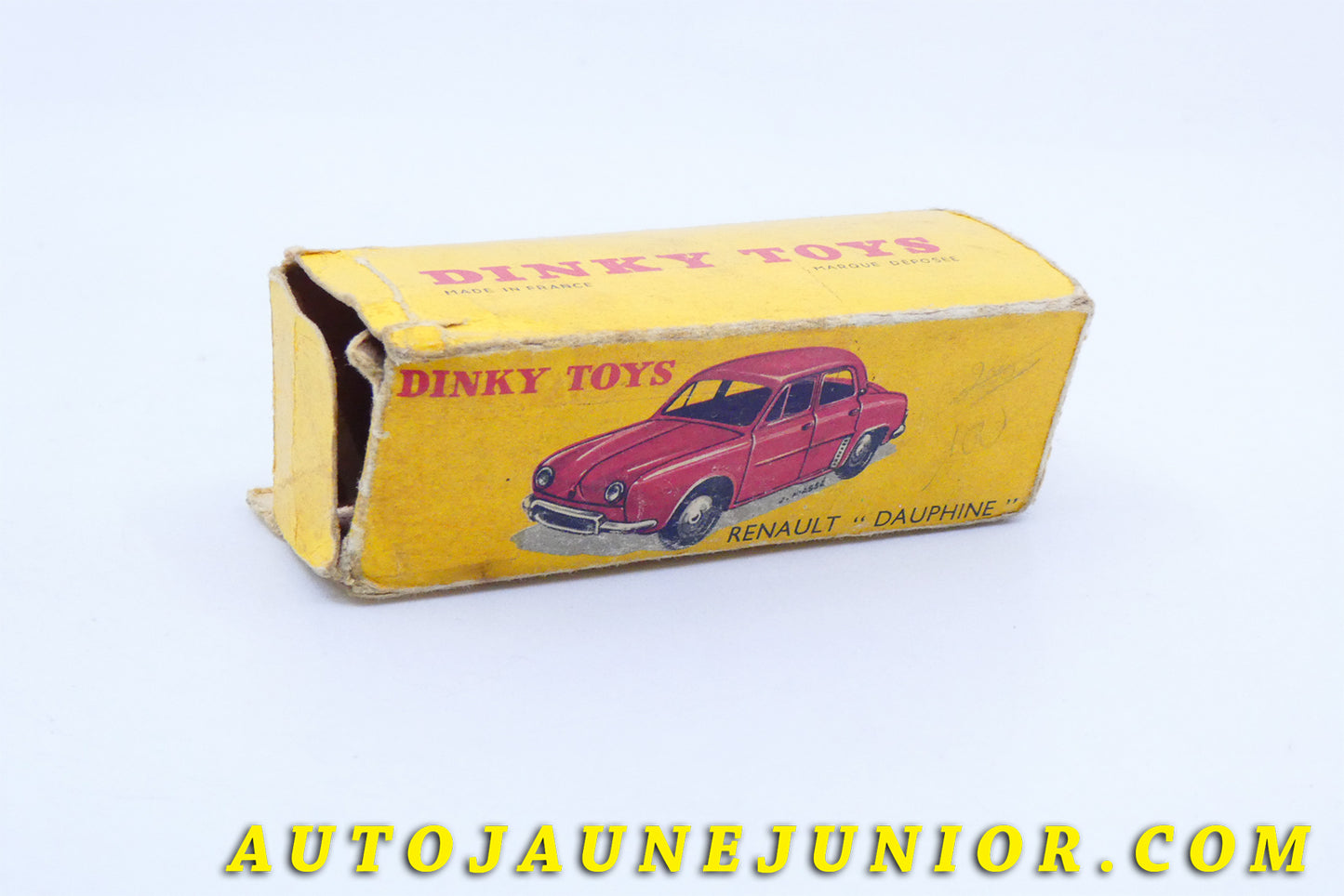 Le #3993 - Dinky Toys - Renault - Boite vide Dauphine est en vente sur Auto Jaune Junior ! Découvrez nos collections de diecast Minialuxe, CIJ, C-I-J, JRD, J-R-D,  Matchbox, Majorette… AutoJauneJunior.com : le site de vente en ligne et de partage pour les passionés de miniatures et collectionneurs de jouets anciens ! Des centaines de modèles en vente, et des nouveautés mises en ligne chaque jour à 21h00 !