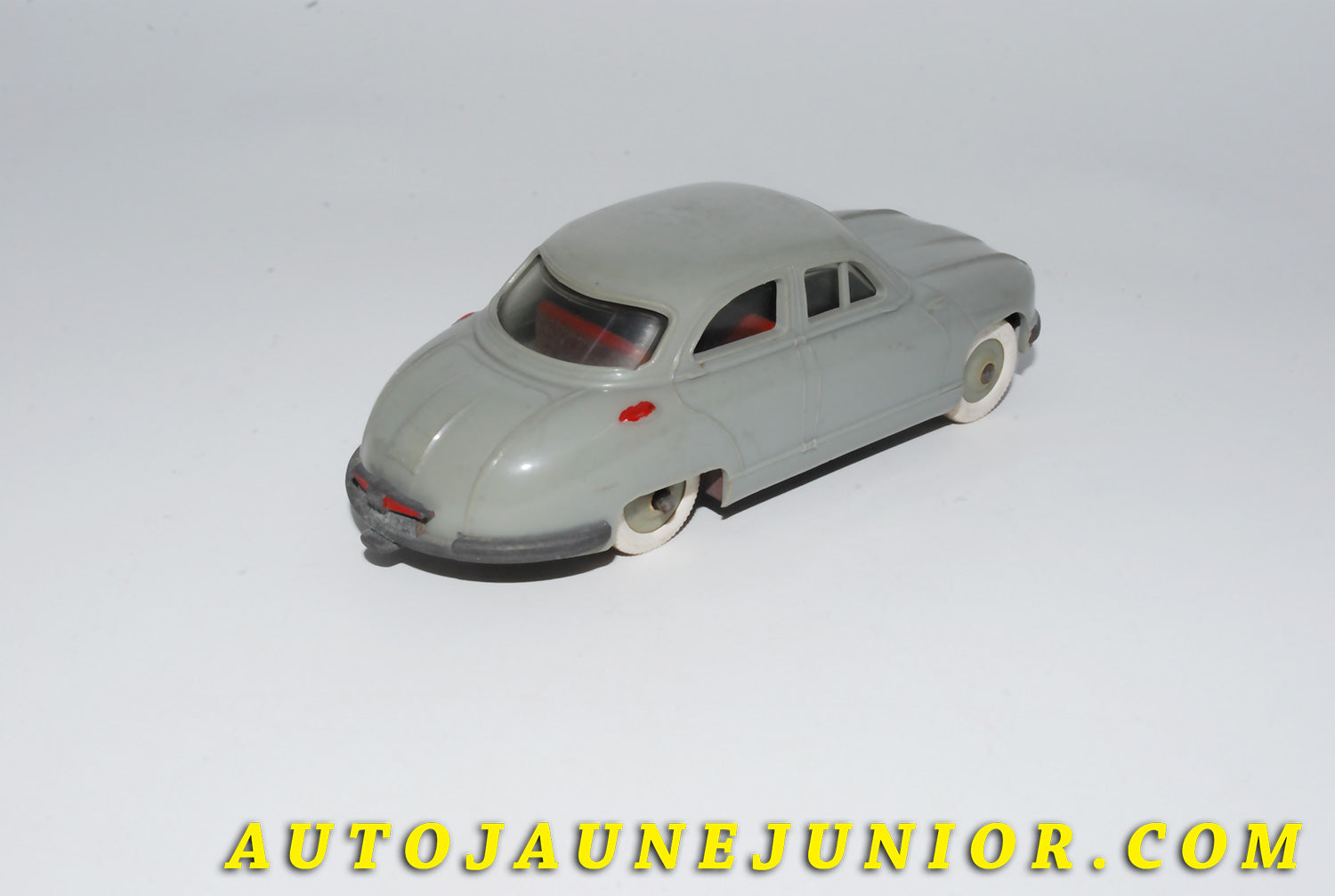 Le #4130 - JEP - Panhard - Dyna 54 est en vente sur Auto Jaune Junior ! Découvrez nos collections de diecast Minialuxe, CIJ, C-I-J, JRD, J-R-D,  Matchbox, Majorette… AutoJauneJunior.com : le site de vente en ligne et de partage pour les passionés de miniatures et collectionneurs de jouets anciens ! Des centaines de modèles en vente, et des nouveautés mises en ligne chaque jour à 21h00 !