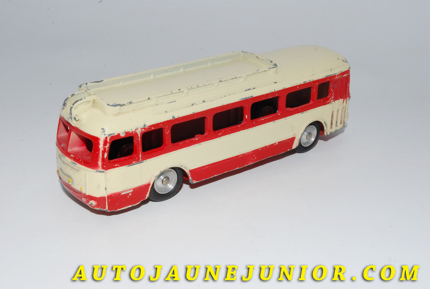 Le #4153 - C-I-J - Renault - Auto car (dernière série !) est en vente sur Auto Jaune Junior ! Découvrez nos collections de diecast Minialuxe, CIJ, C-I-J, JRD, J-R-D,  Matchbox, Majorette… AutoJauneJunior.com : le site de vente en ligne et de partage pour les passionés de miniatures et collectionneurs de jouets anciens ! Des centaines de modèles en vente, et des nouveautés mises en ligne chaque jour à 21h00 !