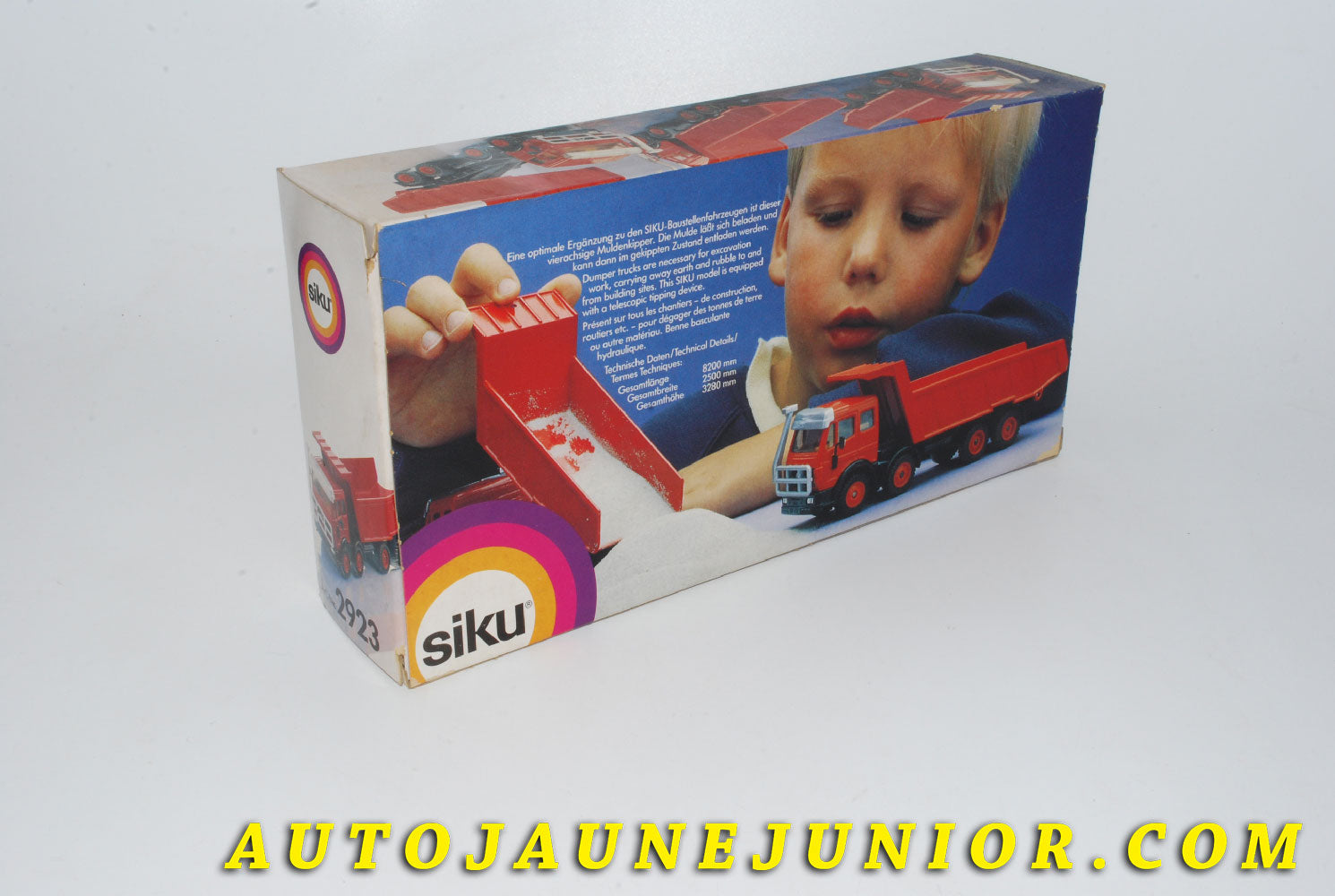 Le #4205 - Siku - Mercedes - Camion Benne NG est en vente sur Auto Jaune Junior ! Découvrez nos collections de diecast Minialuxe, CIJ, C-I-J, JRD, J-R-D,  Matchbox, Majorette… AutoJauneJunior.com : le site de vente en ligne et de partage pour les passionés de miniatures et collectionneurs de jouets anciens ! Des centaines de modèles en vente, et des nouveautés mises en ligne chaque jour à 21h00 !