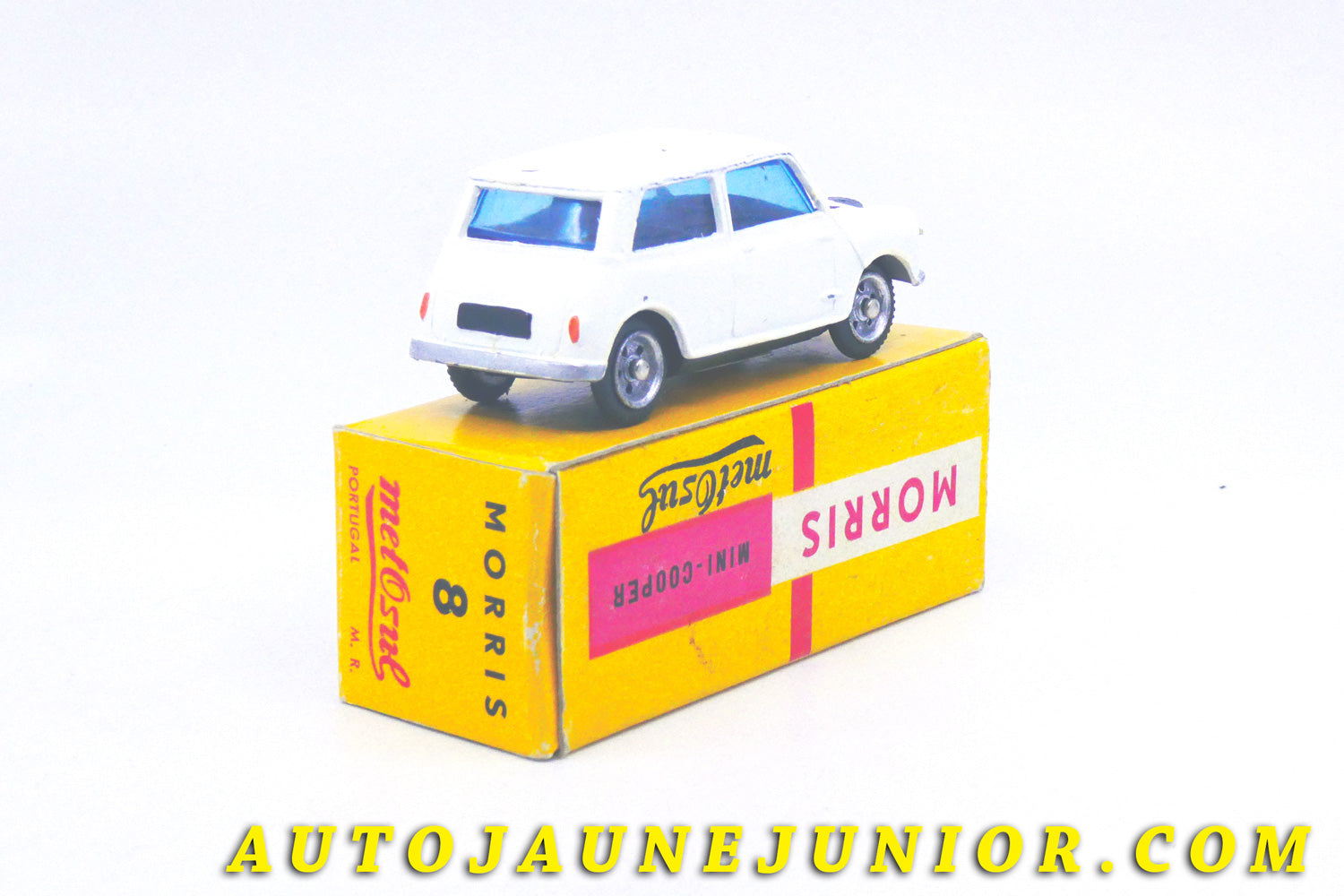 Le #4359 - Metosul - Morris - Mini Cooper est en vente sur Auto Jaune Junior ! Découvrez nos collections de diecast Minialuxe, CIJ, C-I-J, JRD, J-R-D,  Matchbox, Majorette… AutoJauneJunior.com : le site de vente en ligne et de partage pour les passionés de miniatures et collectionneurs de jouets anciens ! Des centaines de modèles en vente, et des nouveautés mises en ligne chaque jour à 21h00 !