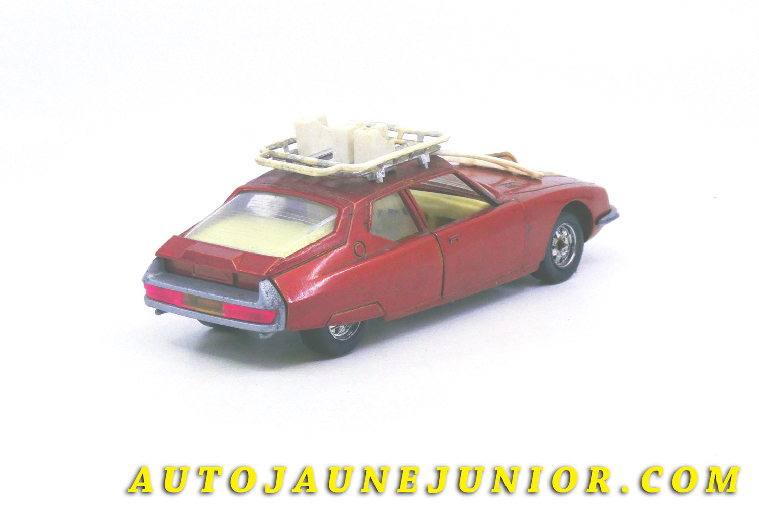 Le #4378 - Guisval - Citroën - SM Safari  est en vente sur Auto Jaune Junior ! Découvrez nos collections de diecast Minialuxe, CIJ, C-I-J, JRD, J-R-D,  Matchbox, Majorette… AutoJauneJunior.com : le site de vente en ligne et de partage pour les passionés de miniatures et collectionneurs de jouets anciens ! Des centaines de modèles en vente, et des nouveautés mises en ligne chaque jour à 21h00 !