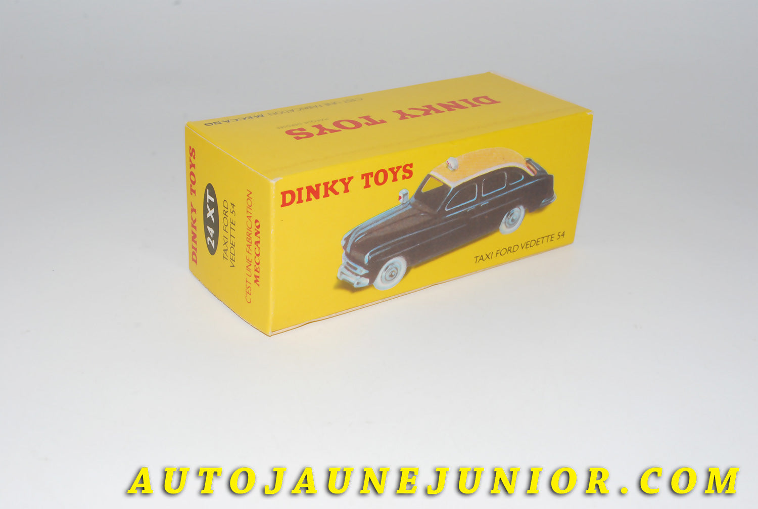 Le #4408 - Dinky Toys - Ford - Boite vide (REPRO) Taxi Vedette 54 est en vente sur Auto Jaune Junior ! Découvrez nos collections de diecast Minialuxe, CIJ, C-I-J, JRD, J-R-D,  Matchbox, Majorette… AutoJauneJunior.com : le site de vente en ligne et de partage pour les passionés de miniatures et collectionneurs de jouets anciens ! Des centaines de modèles en vente, et des nouveautés mises en ligne chaque jour à 21h00 !