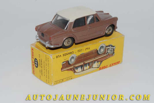 Le #4504 - Dinky Toys - Fiat - 1200 Grande Vue est en vente sur Auto Jaune Junior ! Découvrez nos collections de diecast Minialuxe, CIJ, C-I-J, JRD, J-R-D,  Matchbox, Majorette… AutoJauneJunior.com : le site de vente en ligne et de partage pour les passionés de miniatures et collectionneurs de jouets anciens ! Des centaines de modèles en vente, et des nouveautés mises en ligne chaque jour à 21h00 !
