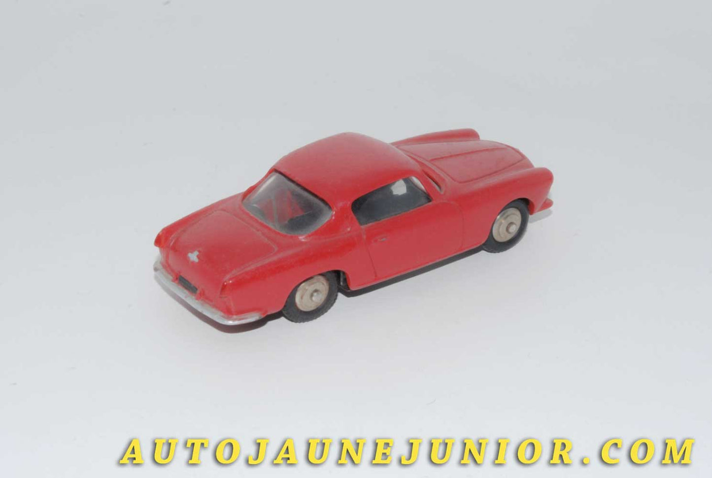 #4524 - Dinky Toys - Alfa Roméo  - 1900 Sprint Coupé