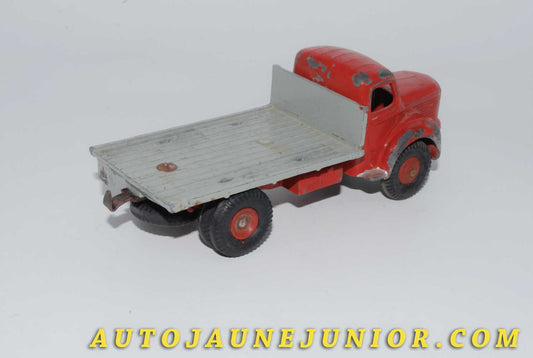 Le #4607 - Dinky Toys - Berliet - GLR plateau container est en vente sur Auto Jaune Junior ! Découvrez nos collections de diecast Minialuxe, CIJ, C-I-J, JRD, J-R-D,  Matchbox, Majorette… AutoJauneJunior.com : le site de vente en ligne et de partage pour les passionés de miniatures et collectionneurs de jouets anciens ! Des centaines de modèles en vente, et des nouveautés mises en ligne chaque jour à 21h00 !