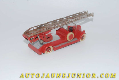 Le #4608 - Dinky Toys - Delahaye - Camion grande échelle pompier est en vente sur Auto Jaune Junior ! Découvrez nos collections de diecast Minialuxe, CIJ, C-I-J, JRD, J-R-D,  Matchbox, Majorette… AutoJauneJunior.com : le site de vente en ligne et de partage pour les passionés de miniatures et collectionneurs de jouets anciens ! Des centaines de modèles en vente, et des nouveautés mises en ligne chaque jour à 21h00 !