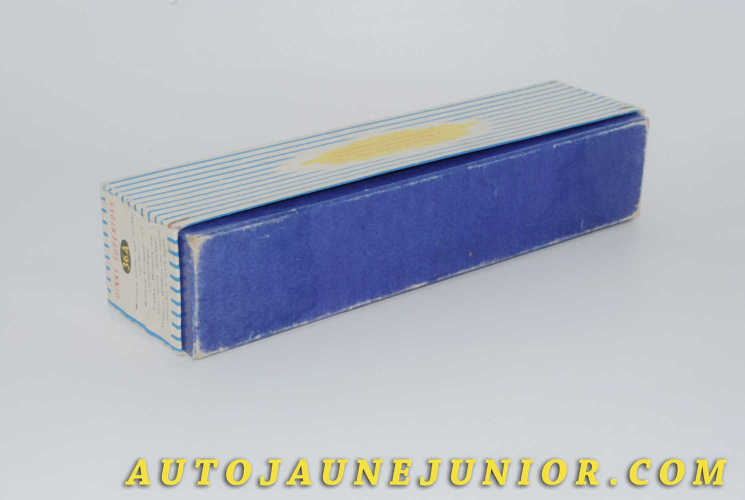 Le #4612 - Dinky Toys - Willeme - Boite vide Fardier est en vente sur Auto Jaune Junior ! Découvrez nos collections de diecast Minialuxe, CIJ, C-I-J, JRD, J-R-D,  Matchbox, Majorette… AutoJauneJunior.com : le site de vente en ligne et de partage pour les passionés de miniatures et collectionneurs de jouets anciens ! Des centaines de modèles en vente, et des nouveautés mises en ligne chaque jour à 21h00 !