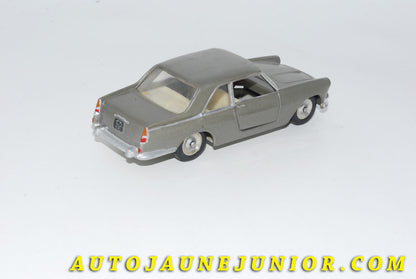 Le #4649 - Solido - Lancia - Flaminia est en vente sur Auto Jaune Junior ! Découvrez nos collections de diecast Minialuxe, CIJ, C-I-J, JRD, J-R-D,  Matchbox, Majorette… AutoJauneJunior.com : le site de vente en ligne et de partage pour les passionés de miniatures et collectionneurs de jouets anciens ! Des centaines de modèles en vente, et des nouveautés mises en ligne chaque jour à 21h00 !