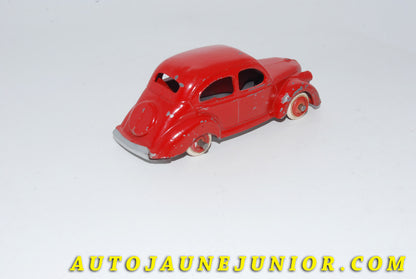 Le #4664 - C-I-J - Panhard - Dyna X est en vente sur Auto Jaune Junior ! Découvrez nos collections de diecast Minialuxe, CIJ, C-I-J, JRD, J-R-D,  Matchbox, Majorette… AutoJauneJunior.com : le site de vente en ligne et de partage pour les passionés de miniatures et collectionneurs de jouets anciens ! Des centaines de modèles en vente, et des nouveautés mises en ligne chaque jour à 21h00 !