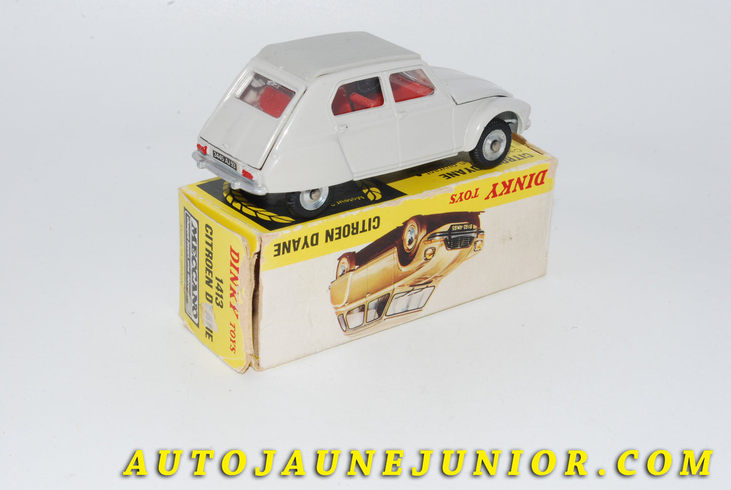 Le #4753 - Dinky Toys - Citroën - Dyane Berline est en vente sur Auto Jaune Junior ! Découvrez nos collections de diecast Minialuxe, CIJ, C-I-J, JRD, J-R-D,  Matchbox, Majorette… AutoJauneJunior.com : le site de vente en ligne et de partage pour les passionés de miniatures et collectionneurs de jouets anciens ! Des centaines de modèles en vente, et des nouveautés mises en ligne chaque jour à 21h00 !