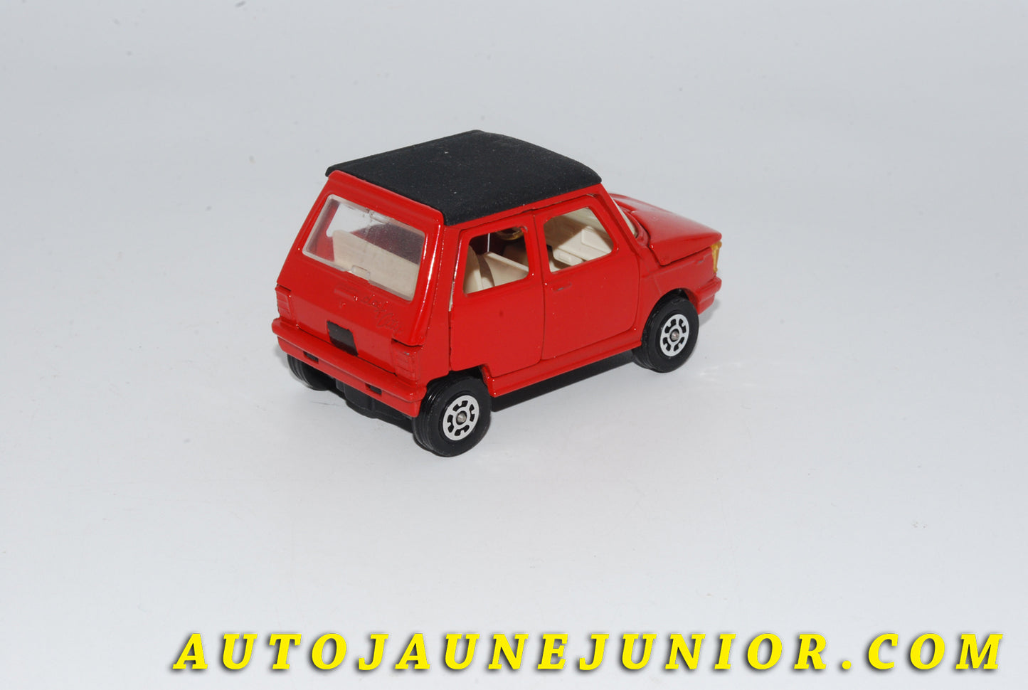 Le #4793 - Corgi Toys - Osi - Daf City Car est en vente sur Auto Jaune Junior ! Découvrez nos collections de diecast Minialuxe, CIJ, C-I-J, JRD, J-R-D,  Matchbox, Majorette… AutoJauneJunior.com : le site de vente en ligne et de partage pour les passionés de miniatures et collectionneurs de jouets anciens ! Des centaines de modèles en vente, et des nouveautés mises en ligne chaque jour à 21h00 !