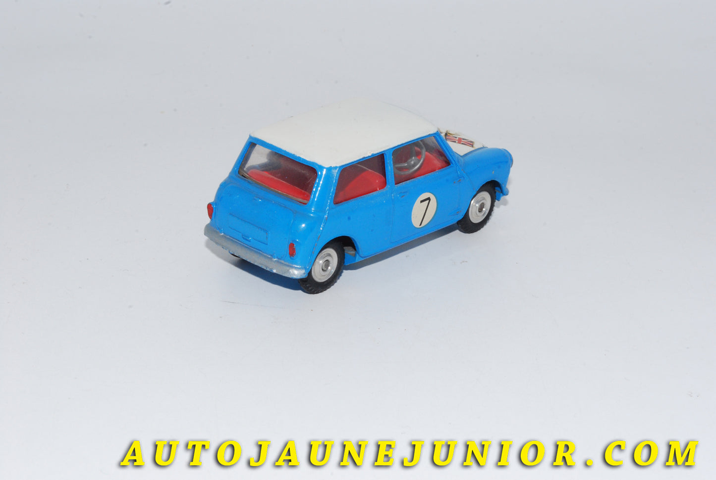 Le #4795 - Corgi Toys - Morris - Mini Cooper Rally #7 est en vente sur Auto Jaune Junior ! Découvrez nos collections de diecast Minialuxe, CIJ, C-I-J, JRD, J-R-D,  Matchbox, Majorette… AutoJauneJunior.com : le site de vente en ligne et de partage pour les passionés de miniatures et collectionneurs de jouets anciens ! Des centaines de modèles en vente, et des nouveautés mises en ligne chaque jour à 21h00 !