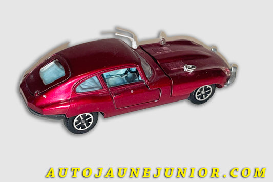 Le Dinky Toys Jaguar Type E 2+2  est en vente sur Auto Jaune Junior ! Découvrez nos collections de diecast Minialuxe, CIJ, C-I-J, JRD, J-R-D,  Matchbox, Majorette… AutoJaune Junior ; AutoJauneJunior.com : LE site de partage pour les passionés de miniatures et collectionneurs de jouets anciens ! 