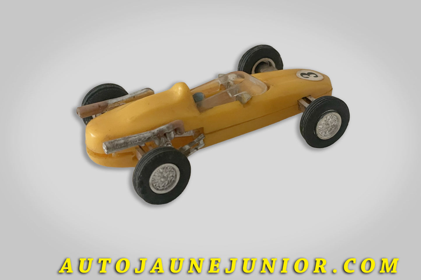 Le Hong-Kong Eagle Monoplace Formule 1 est en vente sur Auto Jaune Junior ! Découvrez nos collections de diecast Minialuxe, CIJ, C-I-J, JRD, J-R-D,  Matchbox, Majorette… AutoJaune Junior ; AutoJauneJunior.com : LE site de partage pour les passionés de miniatures et collectionneurs de jouets anciens ! 