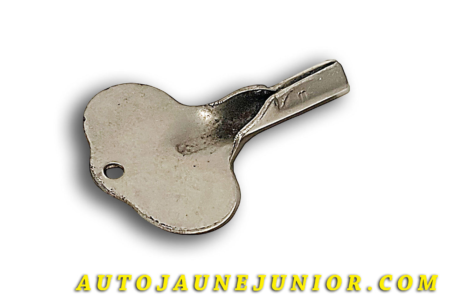 Le Clée Remontage Clée de remontage est en vente sur Auto Jaune Junior ! Découvrez nos collections de diecast Minialuxe, CIJ, C-I-J, JRD, J-R-D,  Matchbox, Majorette… AutoJaune Junior ; AutoJauneJunior.com : LE site de partage pour les passionés de miniatures et collectionneurs de jouets anciens ! 