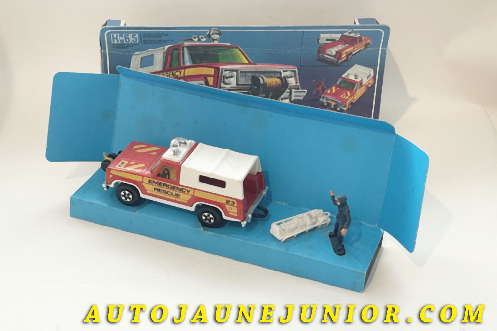 Le Matchbox Plymouth Pick Up  "Emergency Rescue" est en vente sur Auto Jaune Junior ! Découvrez nos collections de diecast Minialuxe, CIJ, C-I-J, JRD, J-R-D,  Matchbox, Majorette… AutoJaune Junior ; AutoJauneJunior.com : LE site de partage pour les passionés de miniatures et collectionneurs de jouets anciens ! 