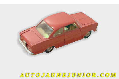 Le Politoys Opel Kadett  est en vente sur Auto Jaune Junior ! Découvrez nos collections de diecast Minialuxe, CIJ, C-I-J, JRD, J-R-D,  Matchbox, Majorette… AutoJaune Junior ; AutoJauneJunior.com : LE site de partage pour les passionés de miniatures et collectionneurs de jouets anciens ! 