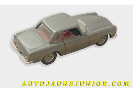 Le Politoys Mercedes 230 SL coupé  (Fibre Glass !) est en vente sur Auto Jaune Junior ! Découvrez nos collections de diecast Minialuxe, CIJ, C-I-J, JRD, J-R-D,  Matchbox, Majorette… AutoJaune Junior ; AutoJauneJunior.com : LE site de partage pour les passionés de miniatures et collectionneurs de jouets anciens ! 