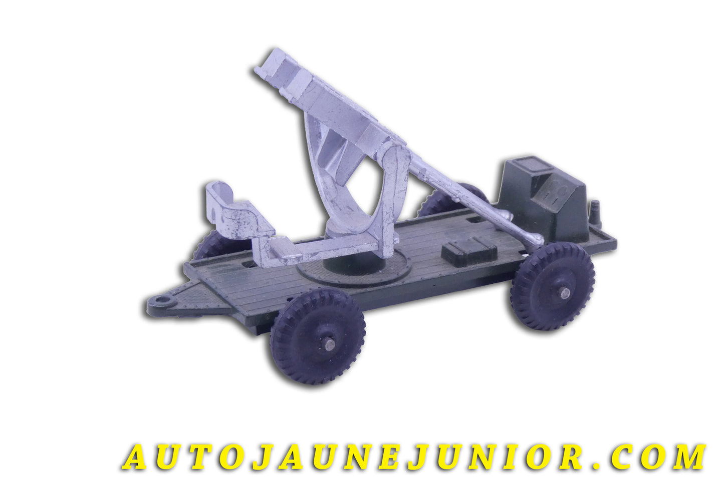 Le Lonestar Remorque Plateau avec canon bi-tube (Small Mobile fighting Unit) est en vente sur Auto Jaune Junior ! Découvrez nos collections de diecast Minialuxe, CIJ, C-I-J, JRD, J-R-D,  Matchbox, Majorette… AutoJaune Junior ; AutoJauneJunior.com : LE site de partage pour les passionés de miniatures et collectionneurs de jouets anciens ! 