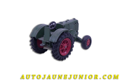 Le Märklin Lanz Bulldog Tracteur agricole (ultime vetrsion !) est en vente sur Auto Jaune Junior ! Découvrez nos collections de diecast Minialuxe, CIJ, C-I-J, JRD, J-R-D,  Matchbox, Majorette… AutoJaune Junior ; AutoJauneJunior.com : LE site de partage pour les passionés de miniatures et collectionneurs de jouets anciens ! 