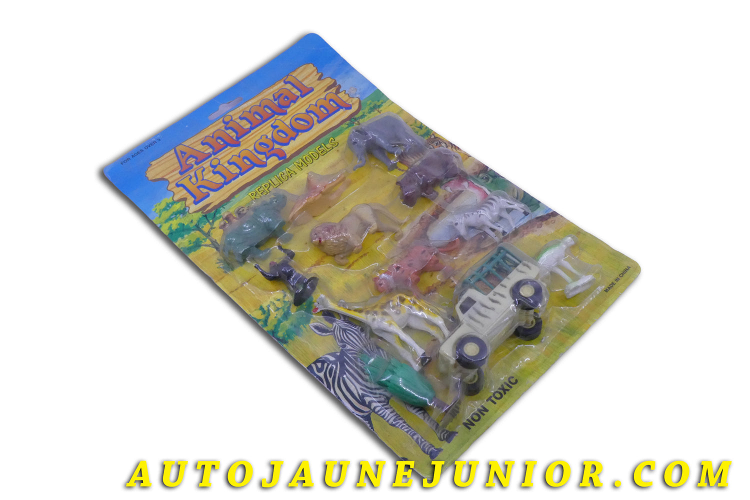 Le Safari Chine Land-Rover Coffret  Animal Kingdom "Safari" est en vente sur Auto Jaune Junior ! Découvrez nos collections de diecast Minialuxe, CIJ, C-I-J, JRD, J-R-D,  Matchbox, Majorette… AutoJaune Junior ; AutoJauneJunior.com : LE site de partage pour les passionés de miniatures et collectionneurs de jouets anciens ! 