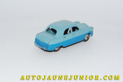 Le #5550 - Dinky Toys - Ford - Zephyr Saloon  -première production ( plaque et feux arrières non soulignés) est en vente sur Auto Jaune Junior ! Découvrez nos collections de diecast Minialuxe, CIJ, C-I-J, JRD, J-R-D,  Matchbox, Majorette… AutoJauneJunior.com : le site de vente en ligne et de partage pour les passionés de miniatures et collectionneurs de jouets anciens ! Des centaines de modèles en vente, et des nouveautés mises en ligne chaque jour à 21h00 !