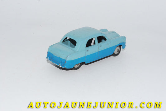Le #5550 - Dinky Toys - Ford - Zephyr Saloon  -première production ( plaque et feux arrières non soulignés) est en vente sur Auto Jaune Junior ! Découvrez nos collections de diecast Minialuxe, CIJ, C-I-J, JRD, J-R-D,  Matchbox, Majorette… AutoJauneJunior.com : le site de vente en ligne et de partage pour les passionés de miniatures et collectionneurs de jouets anciens ! Des centaines de modèles en vente, et des nouveautés mises en ligne chaque jour à 21h00 !