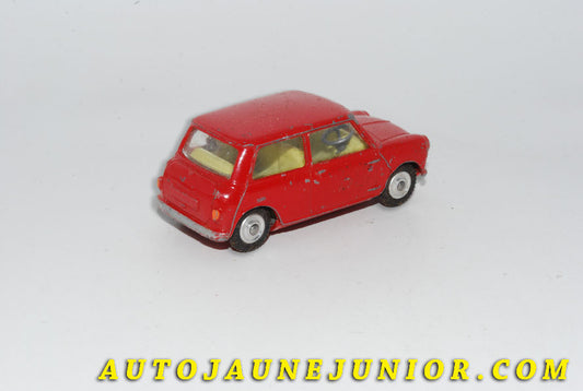 Le #5591 - Corgi Toys - Austin - Seven est en vente sur Auto Jaune Junior ! Découvrez nos collections de diecast Minialuxe, CIJ, C-I-J, JRD, J-R-D,  Matchbox, Majorette… AutoJauneJunior.com : le site de vente en ligne et de partage pour les passionés de miniatures et collectionneurs de jouets anciens ! Des centaines de modèles en vente, et des nouveautés mises en ligne chaque jour à 21h00 !