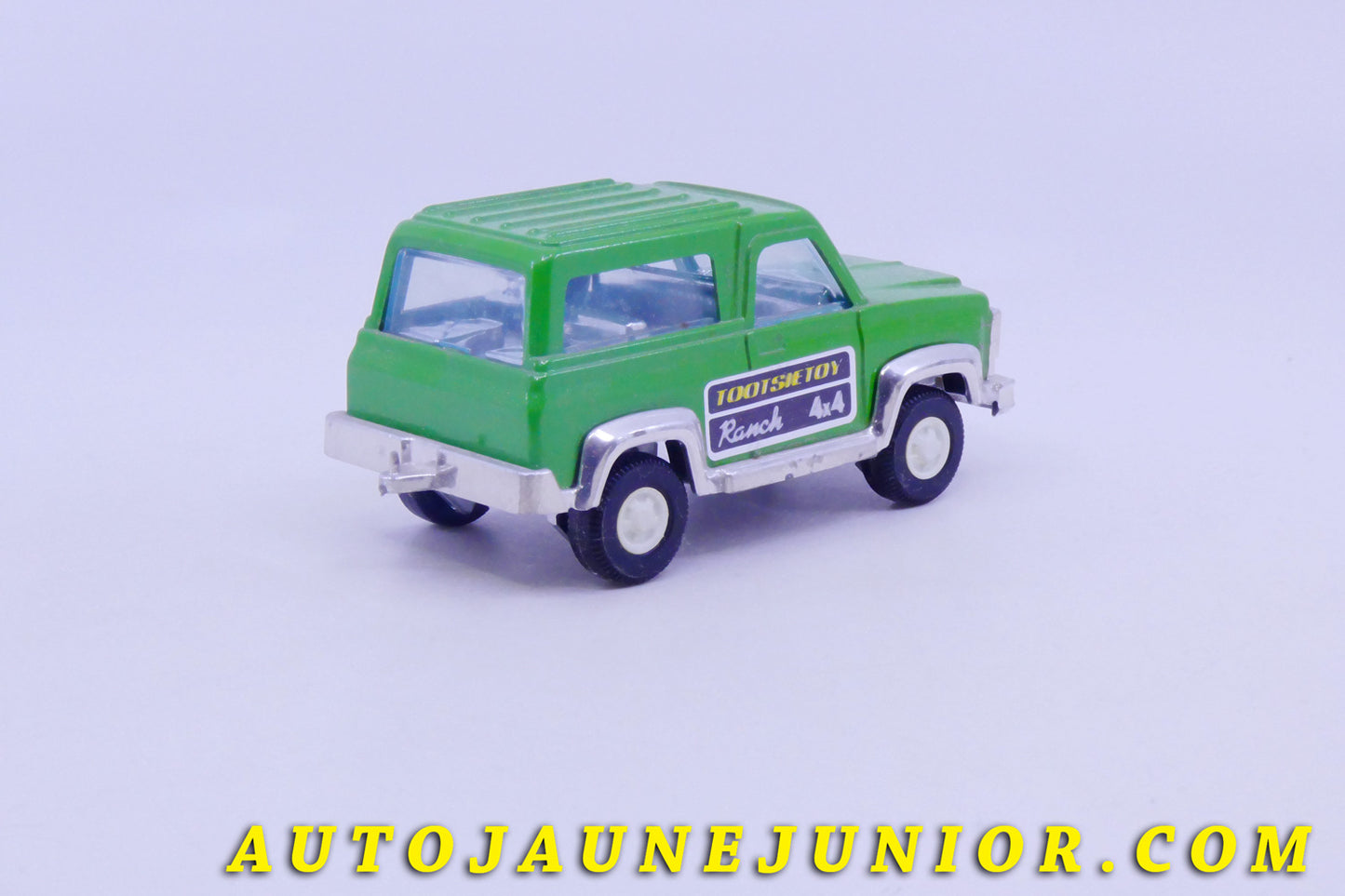 Le #5805 - Tootsietoys - Chevrolet - Breack K5 - Version Ranch "TootsieToys 4 by 4 Off Road" est en vente sur Auto Jaune Junior ! Découvrez nos collections de diecast Minialuxe, CIJ, C-I-J, JRD, J-R-D,  Matchbox, Majorette… AutoJauneJunior.com : le site de vente en ligne et de partage pour les passionés de miniatures et collectionneurs de jouets anciens ! Des centaines de modèles en vente, et des nouveautés mises en ligne chaque jour à 21h00 !
