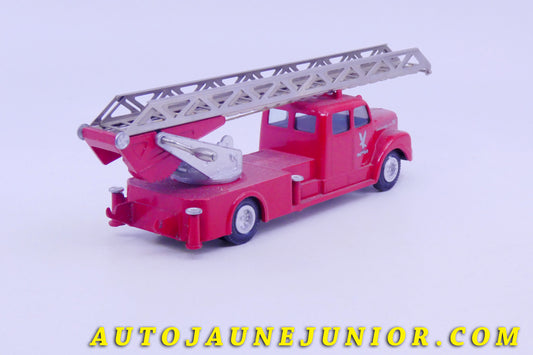 Le #5806 - Tekno - Scania - 75 camion grande échelle pompier (Peu fréquent 1er type - 1959- ) est en vente sur Auto Jaune Junior ! Découvrez nos collections de diecast Minialuxe, CIJ, C-I-J, JRD, J-R-D,  Matchbox, Majorette… AutoJauneJunior.com : le site de vente en ligne et de partage pour les passionés de miniatures et collectionneurs de jouets anciens ! Des centaines de modèles en vente, et des nouveautés mises en ligne chaque jour à 21h00 !